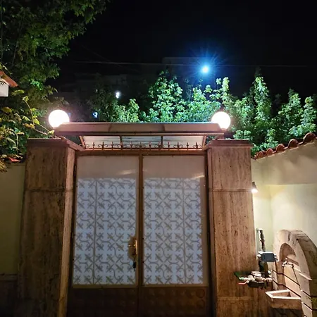 Doni's Charming Vintage Tirana