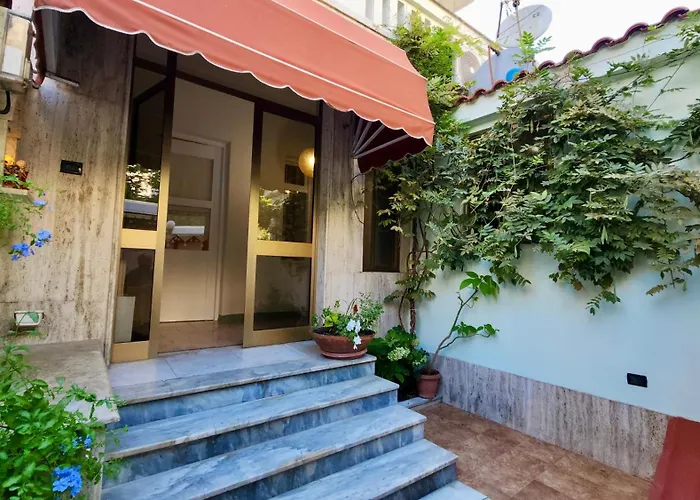 Doni's Charming Vintage تيرانا